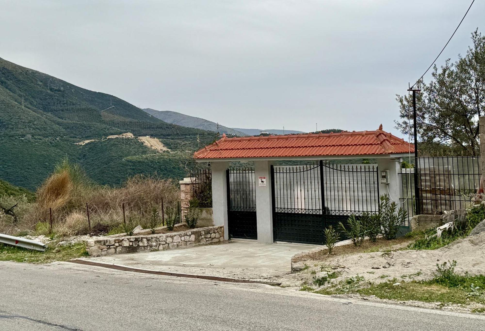 Vila Elezi Piqeras Borsh Buitenkant foto